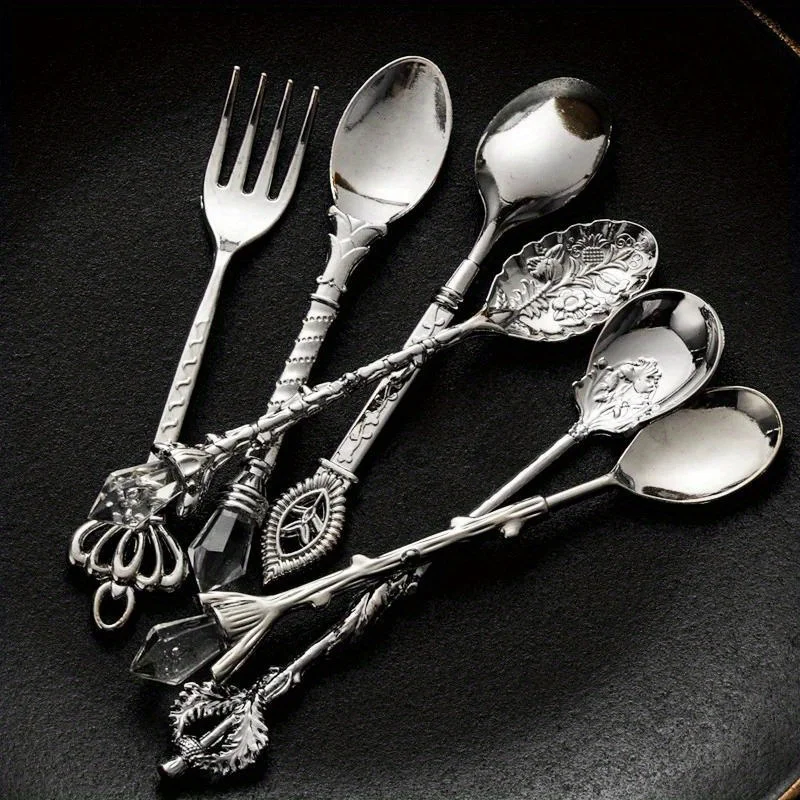 Vintage Collectible Spoons - 6pcs 빈티지 숟가락 포크 로얄 스타일
