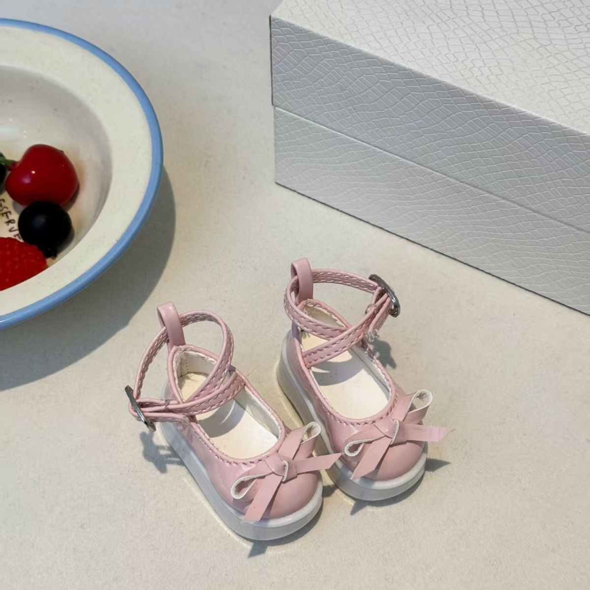 커피 브라운 리본 플랫폼 인형 신발, 광택 있는 PU  - Vintage Collectible And Vintage Dolls 리뷰 및 가격